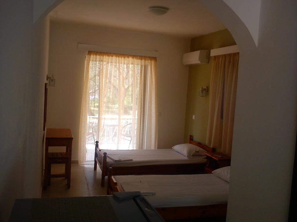 Elaia Resorts Perama  Phòng bức ảnh